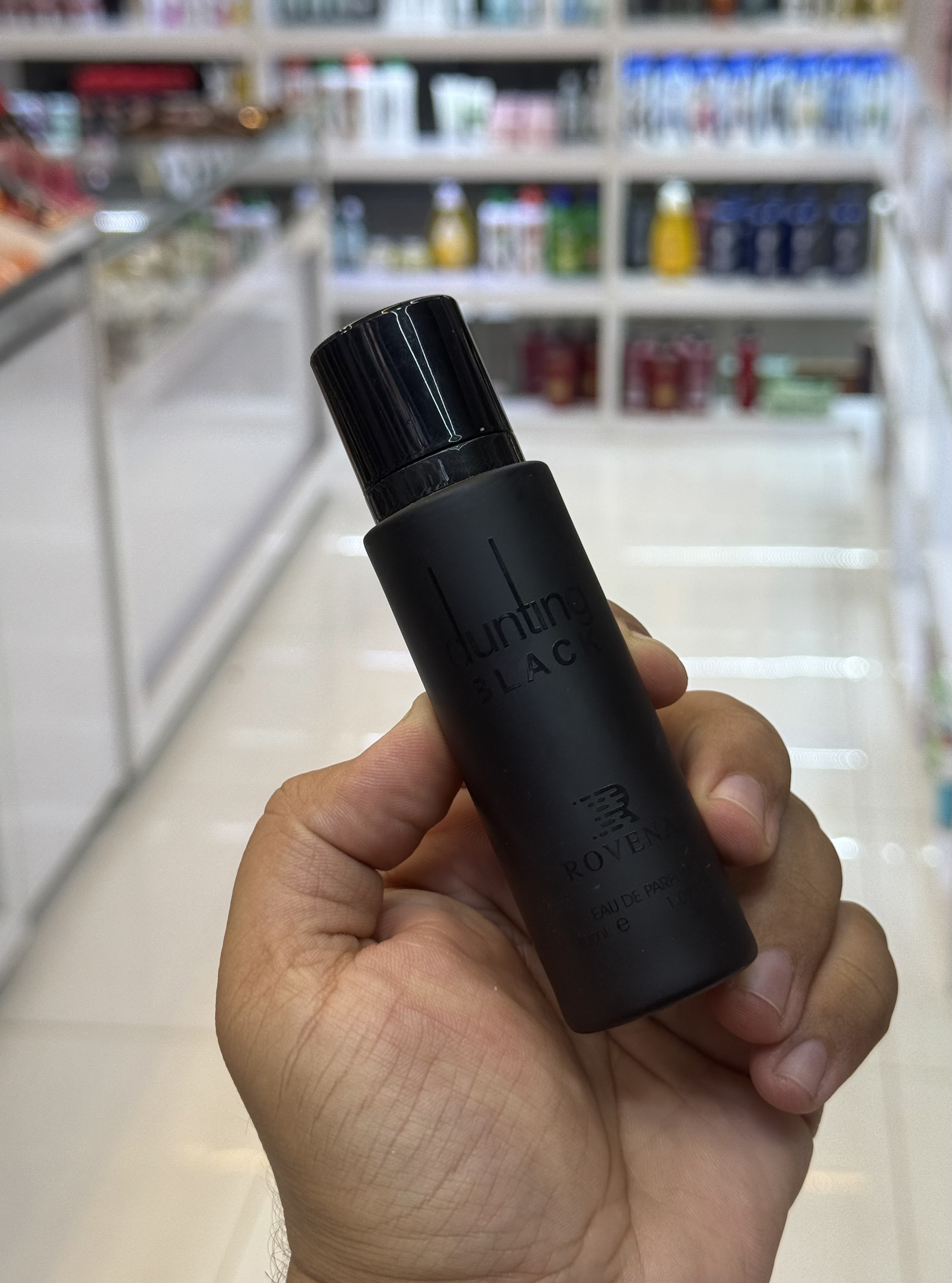 عطر ادکلن دانهیل مشکی ۳۰ میل روونا